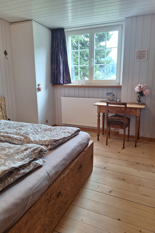 02-renovation-gaestezimmer-emmental-600x600